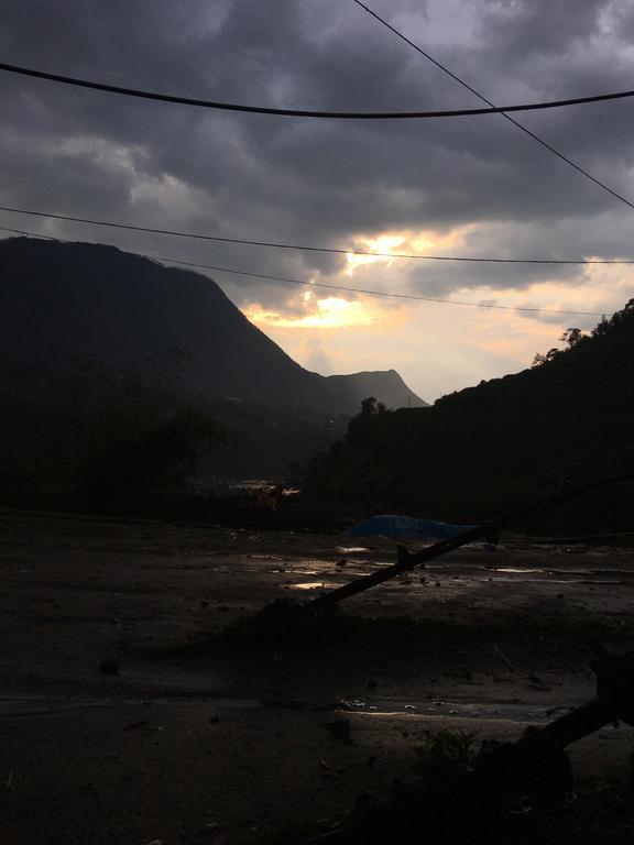 Cau May Homestay サパ エクステリア 写真